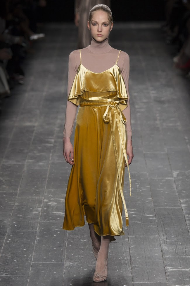 Valentino Velvet Dress Fall Winter 2016 2017