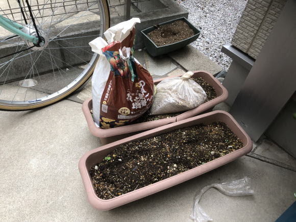 園芸用の土を回収し 畑でリサイクル 河南菜農園 関西を中心に関東や九州まで ちょっと信じられないくらい遠くまで回収しにいきます