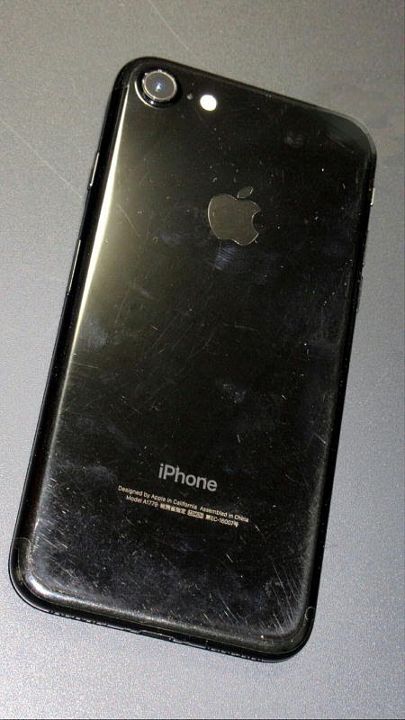 とも姐の神戸散歩 傷だらけのスマホの傷を修復しよう