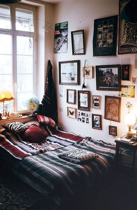 Whether your project is big or small, you'll need a set of detailed plans to go by. indie-bedroom-decoration | HomeMydesign