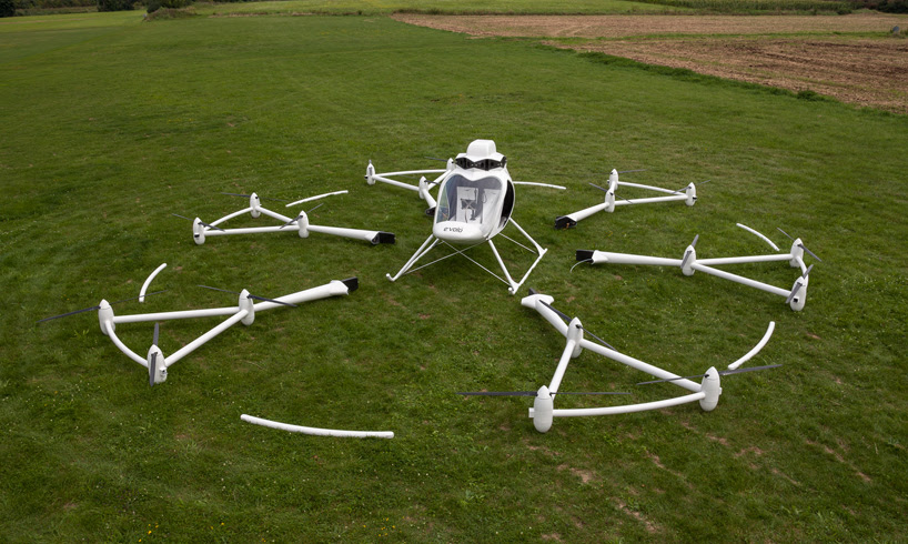 e-volo electric 18-rotor helicopter takes first flight