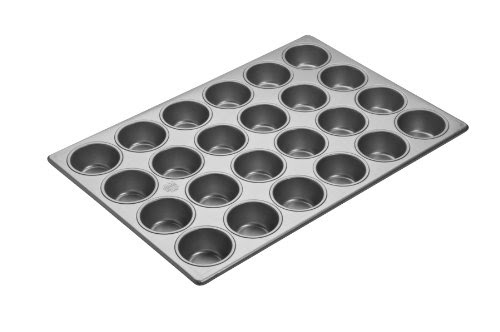 Focus Foodservice Commercial Bakeware 24 Count 2-3/4-Inch Cupcake Pan, 14 by 20.69-Inch