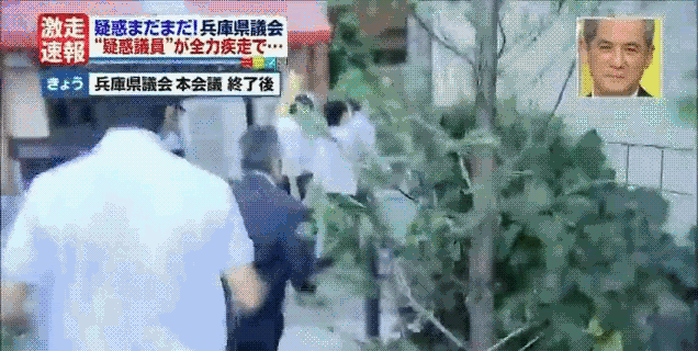 I've Never Seen a Politician Run Like this from the Press