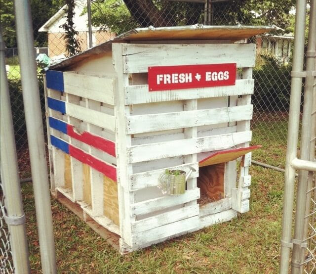 ... chicken wire door diy pallet media stand with chicken wire diy retro