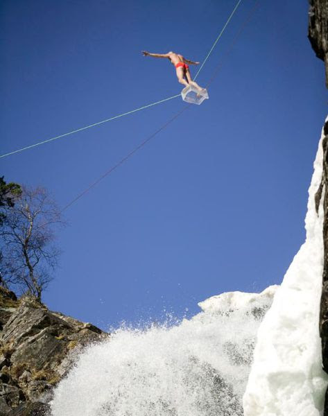 Balancing on the Edge (18 pics)