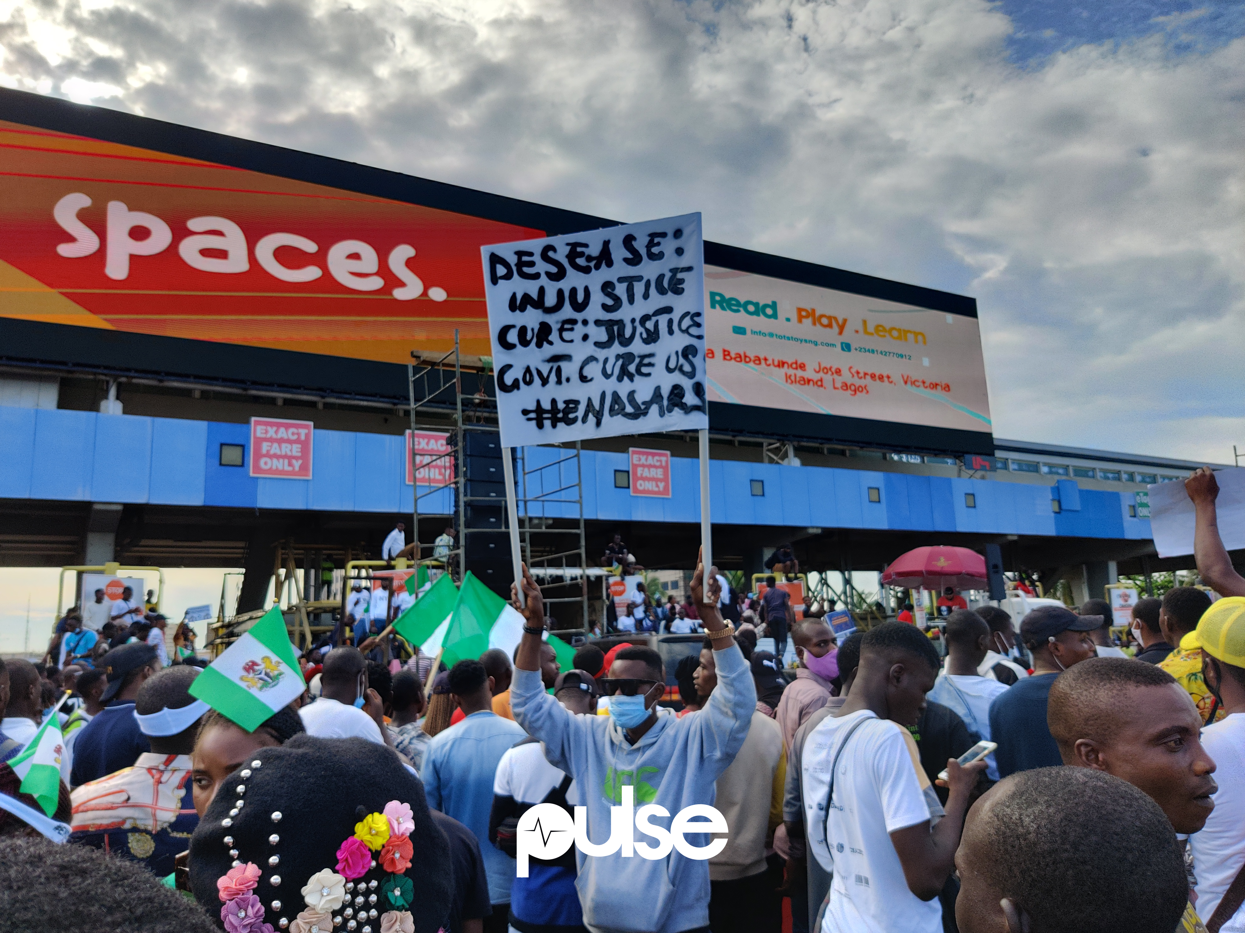 #EndSARS protesters at the Lekki Toll Gate, Lagos