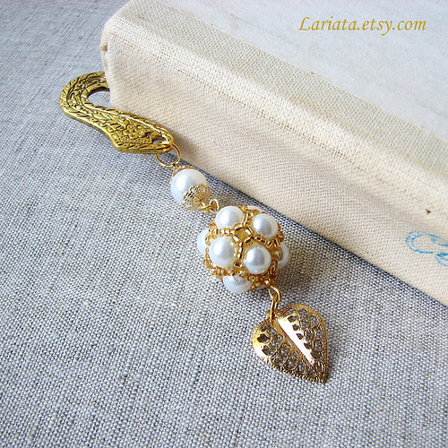 antique golden handmade bookmark with beadwoven glass pearls