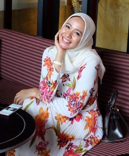 Hijab Casual Ala Laudya Cynthia Bella