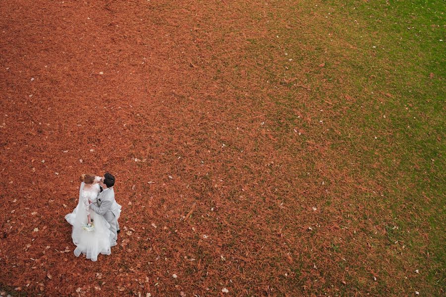 Fotógrafo de casamento Christophe De Mulder (iso800christophe). Foto de 10 de janeiro 2018