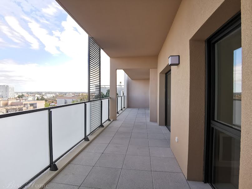 Location  appartement 4 pièces 78 m² à Nimes (30000), 1 180 €