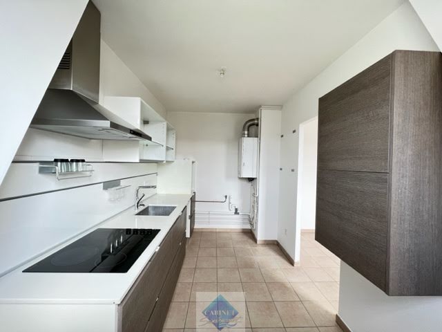 Vente appartement 3 pièces 81.6 m² à Abbeville (80100), 118 000 €