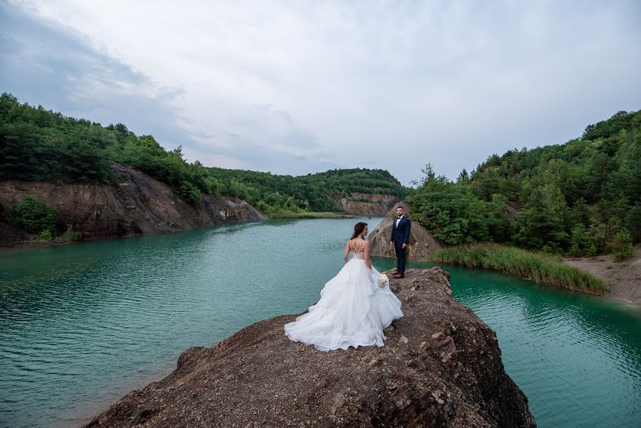 Wedding photographer Péter Győrfi-Bátori (purephoto). Photo of 7 April 2020