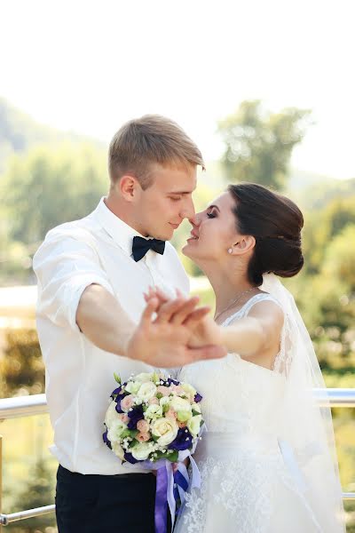 Wedding photographer Alena Nesterova (nesterova). Photo of 25 October 2017