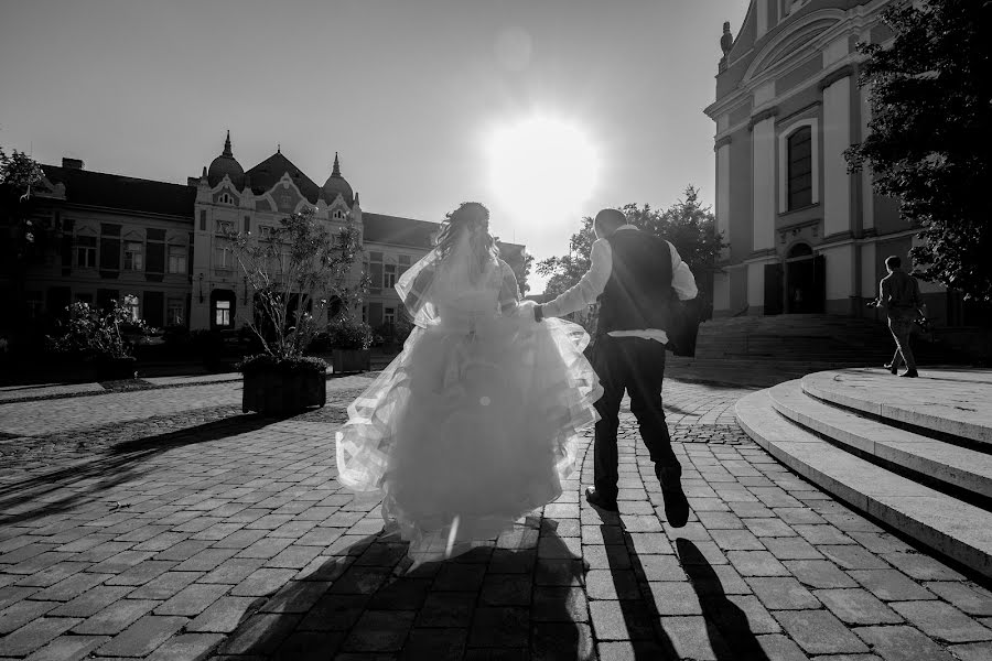 Fotografo di matrimoni Judit Németh-Antal (kisjuc716). Foto del 7 settembre 2019