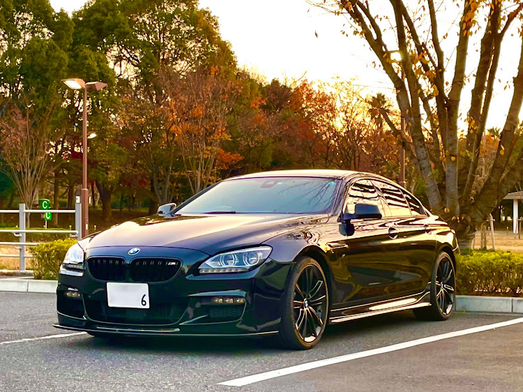 6シリーズ グランクーペの3DDesign・M Performance・公園駐車場・夕焼け・リフレクションに関するカスタム事例の投稿画像1枚目