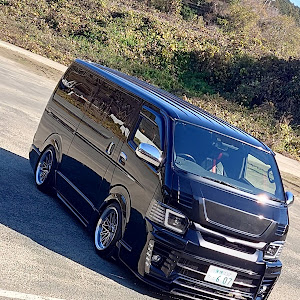 ハイエースバン TRH200V