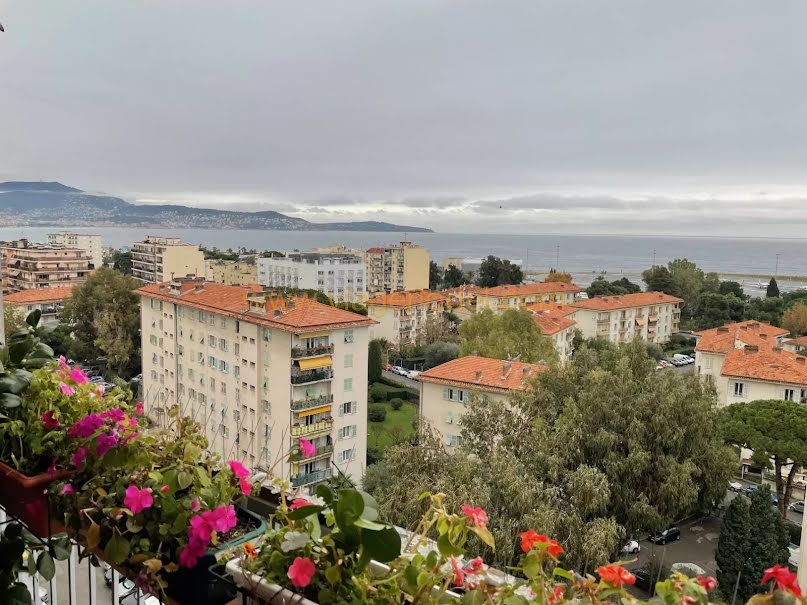 Vente viager 3 pièces 57.85 m² à Nice (06000), 67 500 €