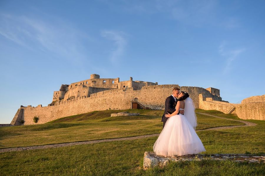 Esküvői fotós Štefan Sakala (sakalafoto). Készítés ideje: 2019 április 10.