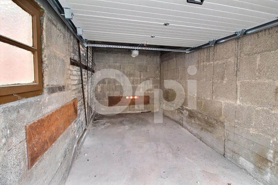 Location  parking  11 m² à Strasbourg (67000), 100 €