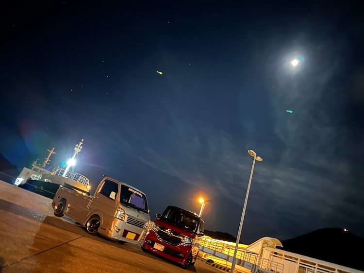 Nボックスカスタムのいつも沢山のいいね👍ありがとうございます😄・いつも観て頂いてありがとうございます🤲・タバコ買いに緊急Dalaz集合🤣に関するカスタム事例の投稿画像2枚目