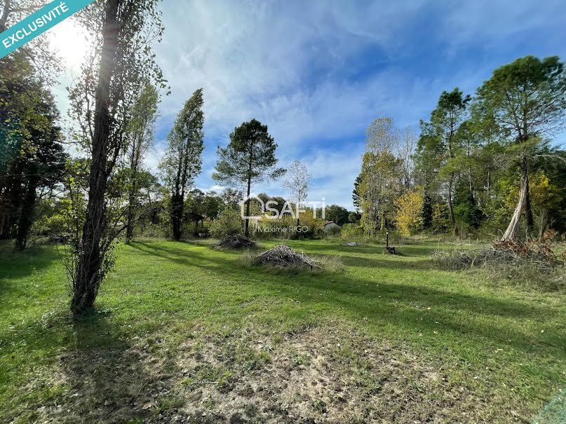 Vente terrain  3473 m² à Casteljaloux (47700), 87 200 €