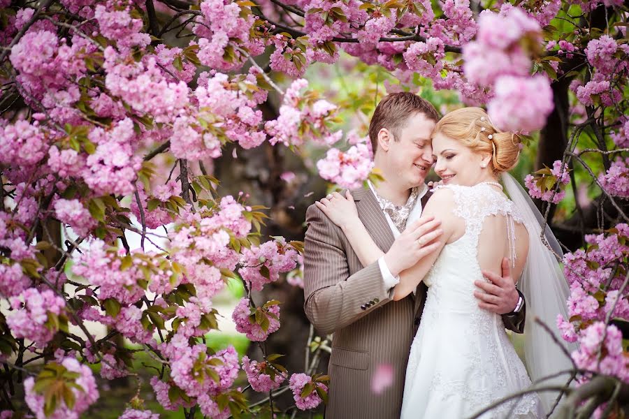 Vestuvių fotografas Roman Lutkov (romanlutkov). Nuotrauka 2013 gegužės 9