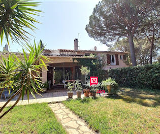 villa à Roquebrune-sur-Argens (83)