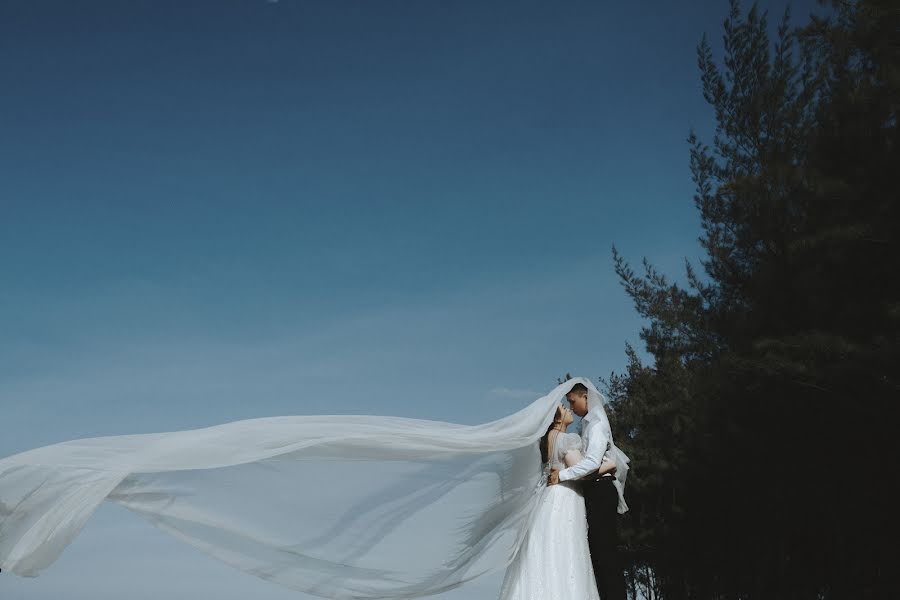 Wedding photographer Thanh Long Nguyen (longroll). Photo of 11 June 2019