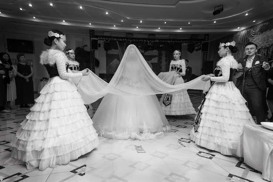 婚礼摄影师Rinat Khabibulin（photorinat）。2019 2月6日的照片