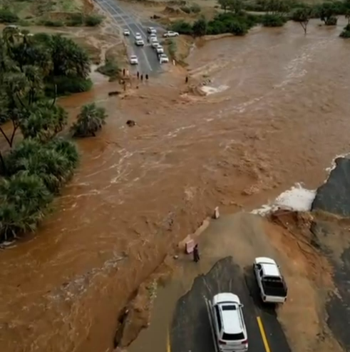 A section of Hola-Garissa road cut off by flood waters.