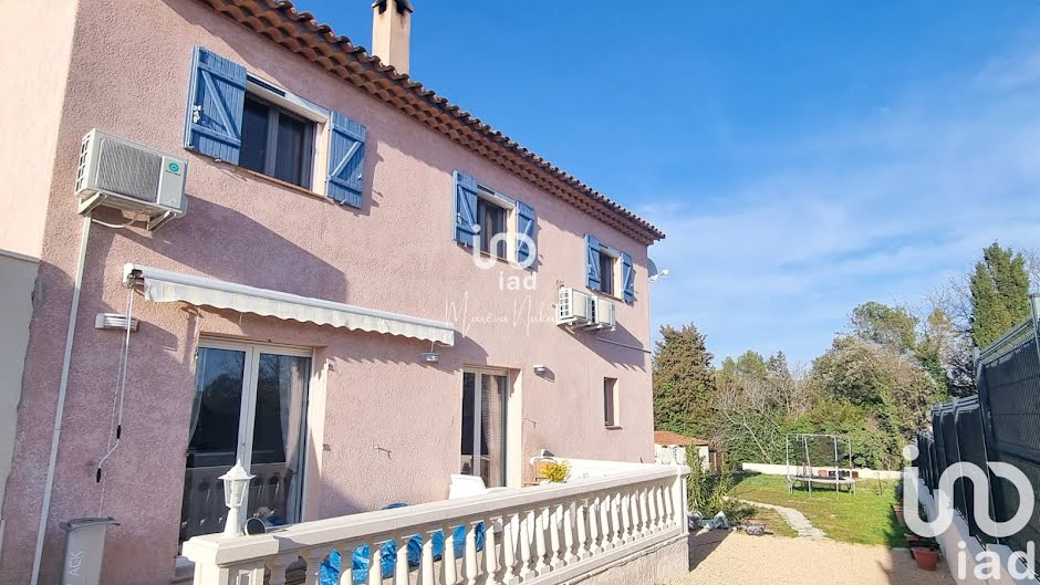 Vente maison 5 pièces 114 m² à Bagnols-en-Forêt (83600), 399 000 €