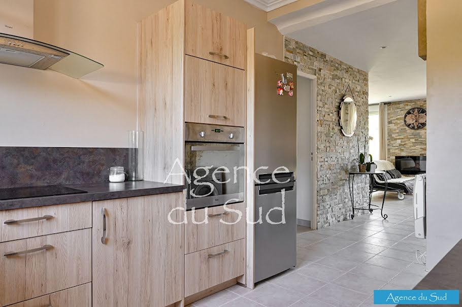 Vente appartement 2 pièces 54 m² à Carnoux-en-Provence (13470), 193 000 €