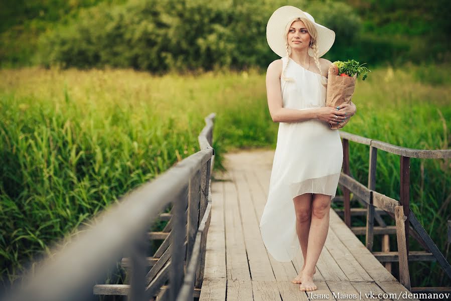 Fotógrafo de casamento Denis Manov (denismanov). Foto de 24 de julho 2017