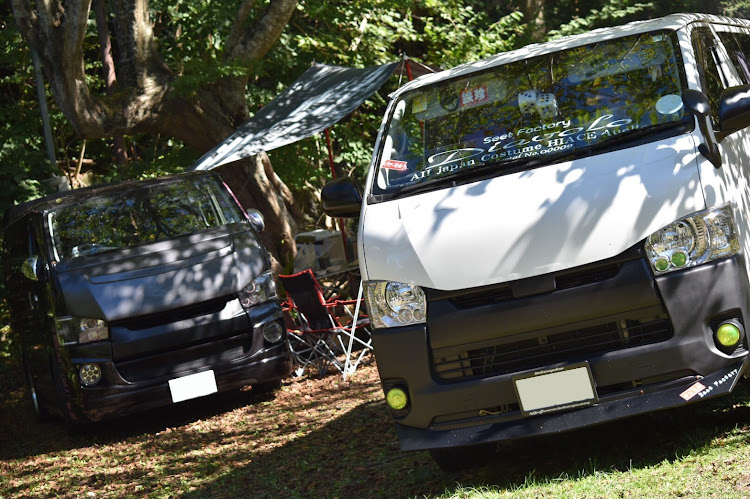 ハイエースバンのhappyバトン💫・謝謝会🙏・クロスオフ・チャラ呑み🏮🍻✨・ヨッキャン⛺に関するカスタム事例の投稿画像6枚目