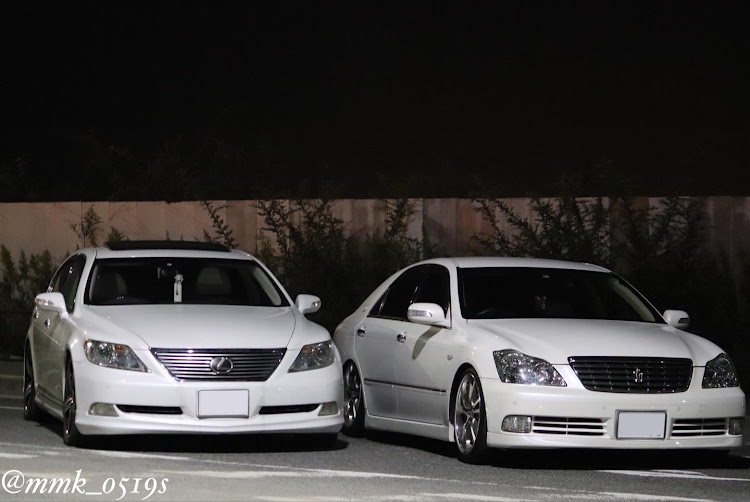 LSの#レクサス・#LS460・#一眼レフ・#カメ活・#カメラ女子に関するカスタム事例の投稿画像3枚目
