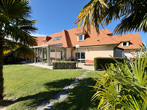 House with pool 5