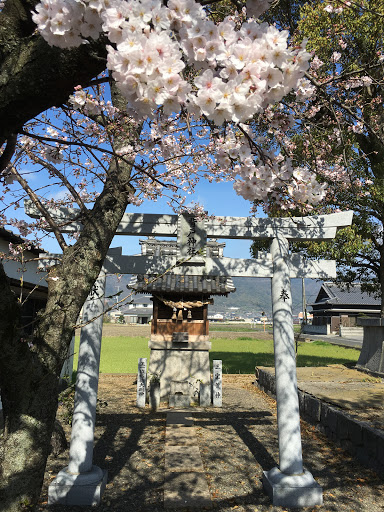 背戸神社