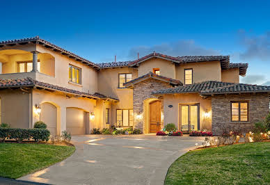 House with pool and terrace 5