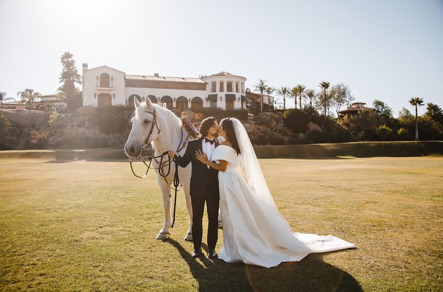 Fotógrafo de casamento Elena Mikhaylova (elenamikhaylova). Foto de 8 de fevereiro 2021