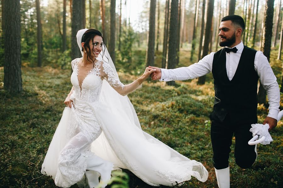 Fotografo di matrimoni Anna Kuzmina (xrustja6ka). Foto del 24 settembre 2018