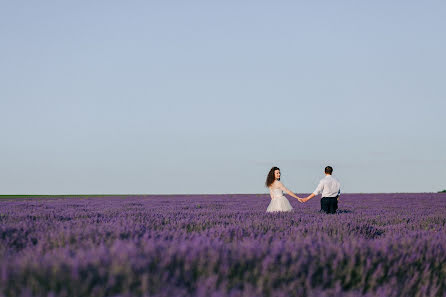 Wedding photographer Victor Chioresco (victorchioresco). Photo of 10 July 2017