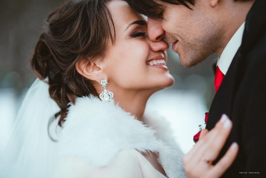 Fotógrafo de casamento Varvara Shevchuk (vvvarka). Foto de 13 de fevereiro 2015