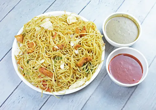 Egg Chicken Chowmein