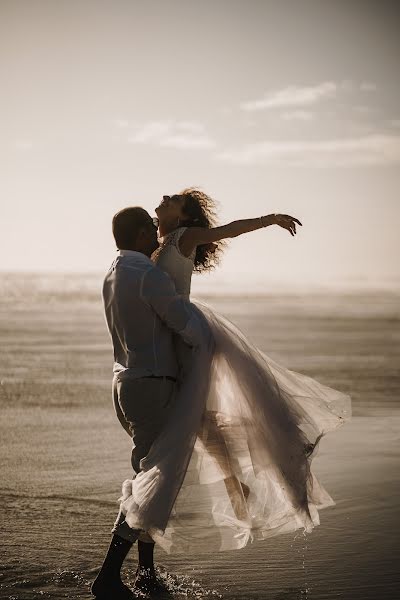 Fotografo di matrimoni Oksana Kellermann (oxanakellermann). Foto del 22 marzo 2020