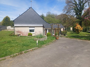 maison à Saint-Hernin (29)