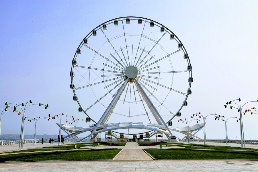 Baku, Baku Boulevard, Baku Eye