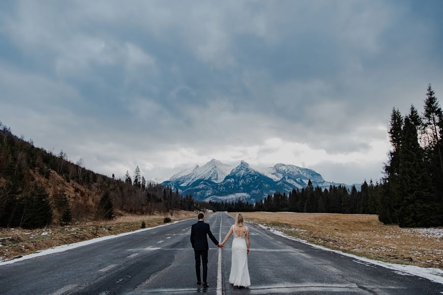 Fotografo di matrimoni Oskar Słabosz (oskarslabosz). Foto del 12 luglio 2021