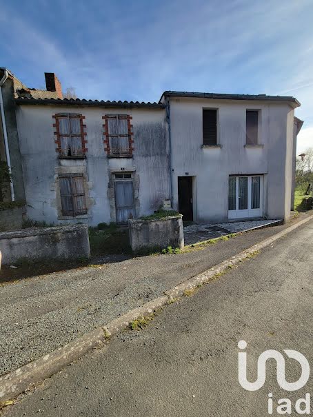 Vente maison 15 pièces 250 m² à Réaumur (85700), 175 000 €