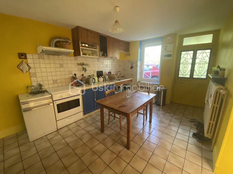 Vente maison 7 pièces 130 m² à La Marche (58400), 192 000 €