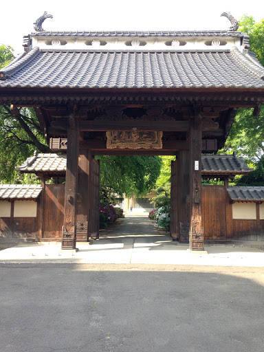 泰心院山門(旧仙台藩藩校養賢堂正門)